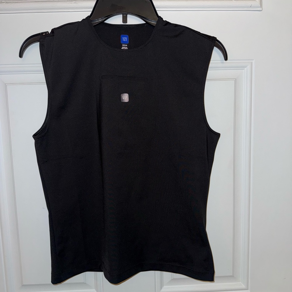 GAP Black Sleeveless Shirt